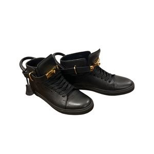 Premium Italian leather Buscemi all black mens sneakers. Size 42
